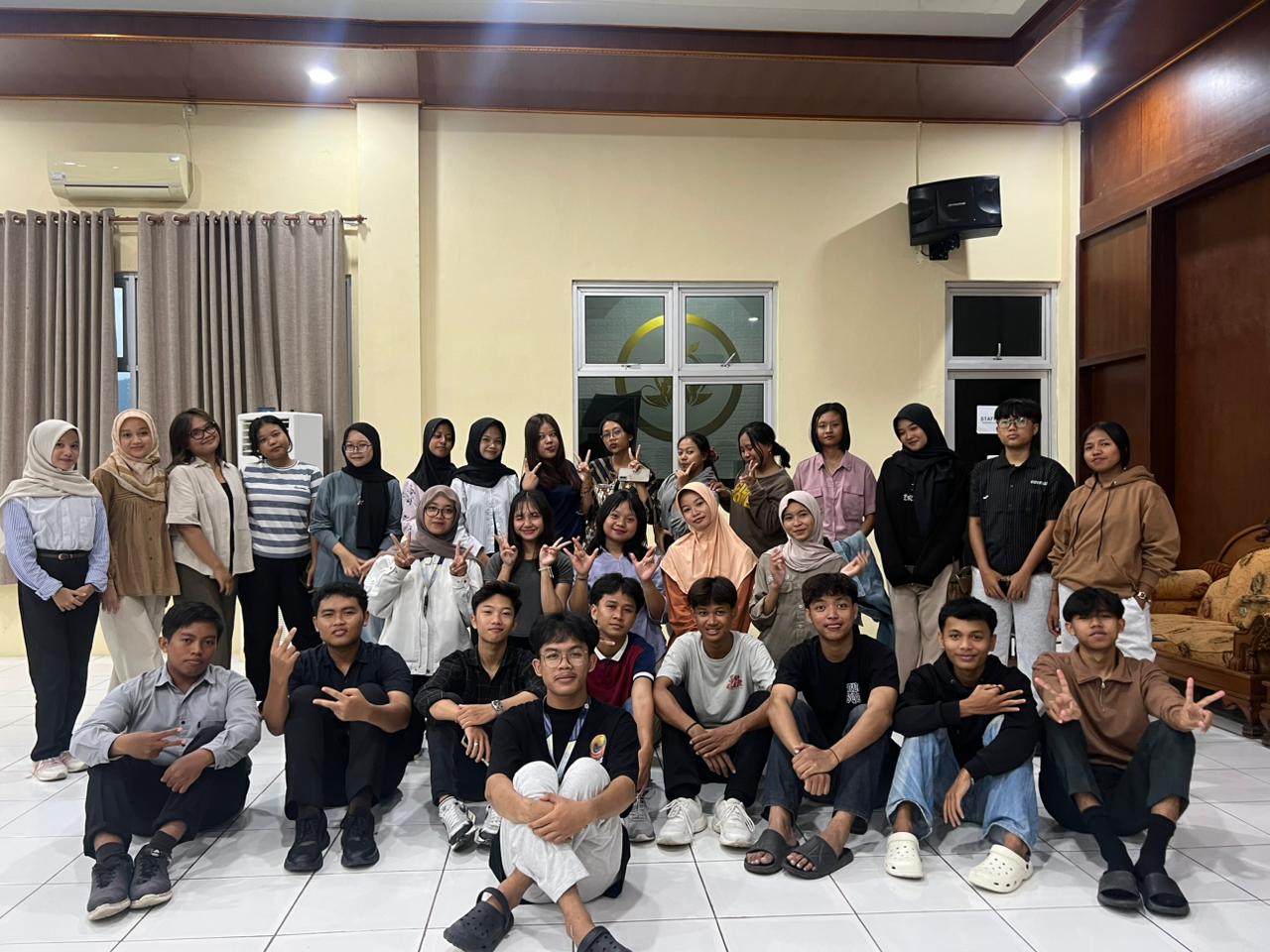 Level Up Your Mic: Seru-Seruan Kenal Dunia Broadcasting bareng Talk.in!